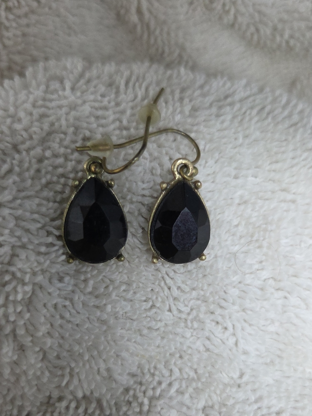 Vintage Gold Tone Faceted Black Teardrop Dangle Drop Earrings